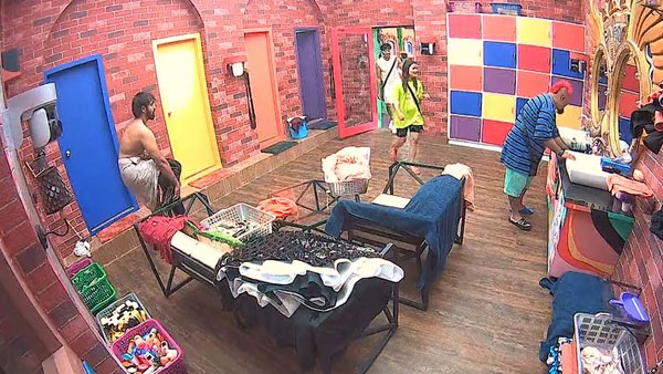 డిఫరెంట్ గా ఆలోచించారు