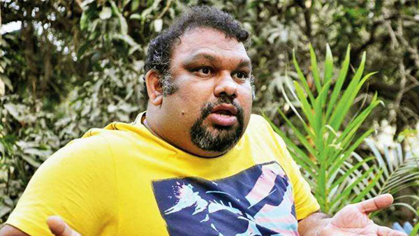 గతంలో కత్తి మహేష్ కూడా..