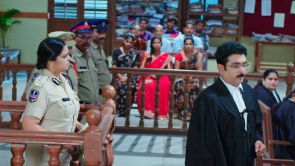 ఏసీపీ రోషిణిపై ప్రశ్నల వర్షం