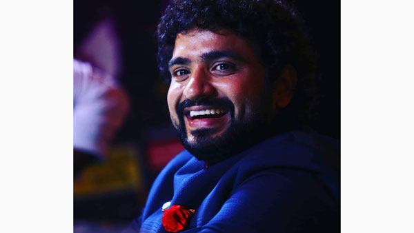 నిర్మాత అండతో