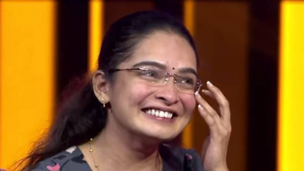 ఇక సంతోష్ వైదొలగడంతో మరో సారి ఫాస్టెస్ట్ ఫింగర్ ఫస్ట్ ఆడారు. ఎపిసోడ్లో మొదటి ఫాస్టెస్ ఫింగర్ ఫస్ట్