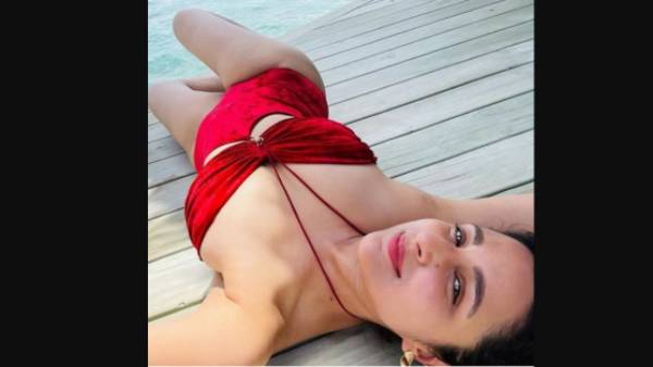 బికినీ షోతో రెచ్చిపోయి