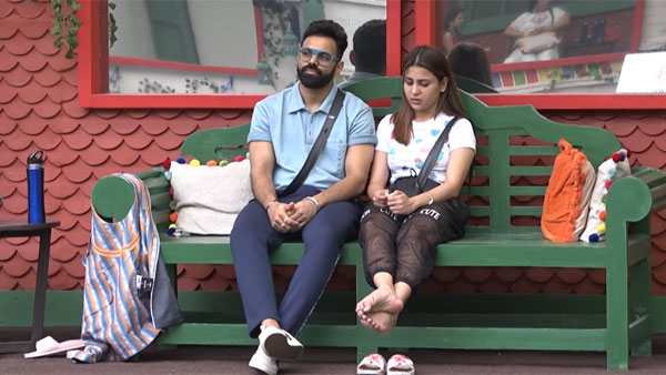 కెప్టెన్సీ టాస్కు కోసం ఇద్దరూ జంటగా