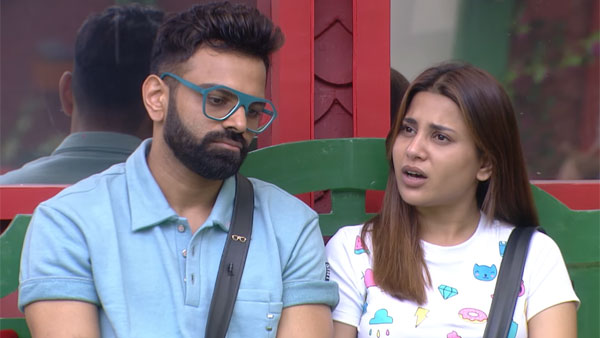 షోలో రెండు జంటలు... రొమాన్స్ మొదలు