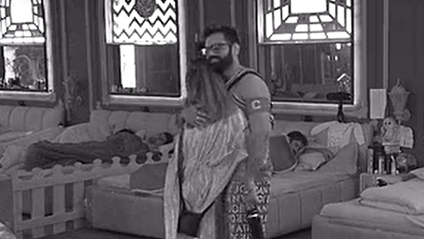 హామీదా శ్రీరామచంద్ర రొమాన్స్