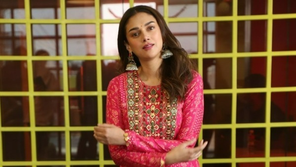 నా పాత్ర చుట్టూ కథ తిరుగుతూ.. 