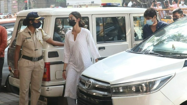  ప్రముఖులకు హౌస్ హెల్పర్ 