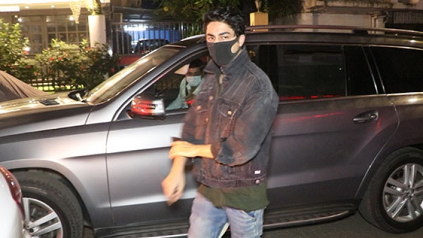 ఆర్యన్ నుండి ఫీజు తీసుకోలేదు, ఫోన్‌లో దొరికిన డ్రగ్ చాట్‌లు?