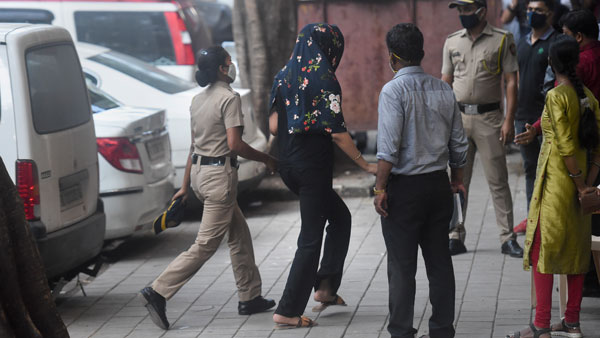  మున్ మున్ బలి పశువు