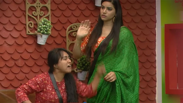 స్వయంగా వైదొలిగిన అని మాస్టర్