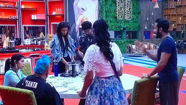 కాజల్‌కు సారీ చెప్పిన లోబో