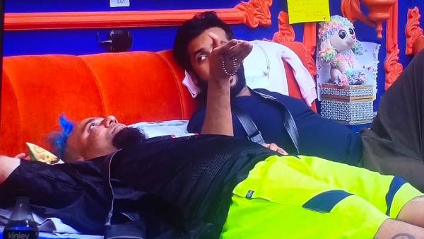 నీవు కిచెన్‌లో పనిచేయలేదంటూ