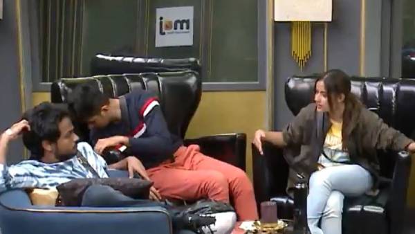 ఒకే బెడ్‌పై అలా.. అంత మాట అనేశాడు