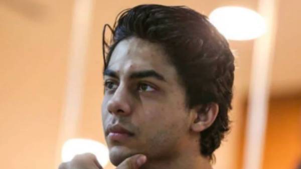  హీరోయిన్‌తోపాటు మరికొందరికి లింకులు