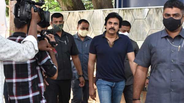 ఓటు హక్కు వినియోగించుకొన్న ప్రముఖులు