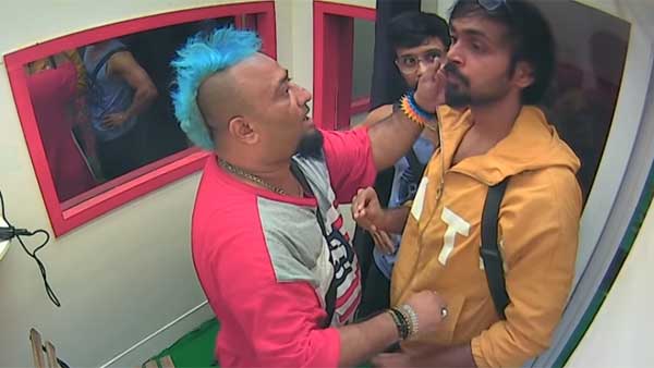 ఏడ్చేసిన మానస్