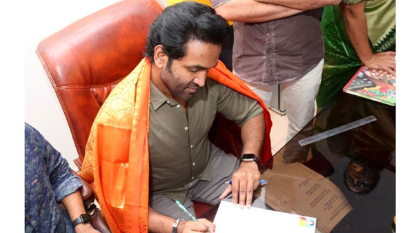  బాధ్యతలు స్వీకరించిన మంచు విష్ణు