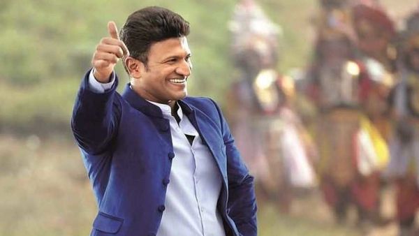 ఇప్పటికే చేరుకున్న ప్రముఖులు