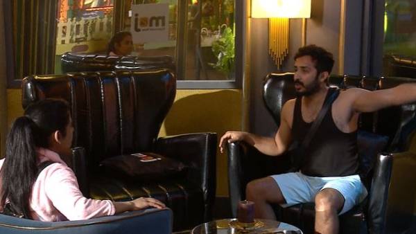 నేను ఫ్రెండ్ కాదా అంటూ రవి