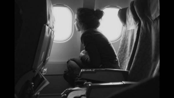 రాత్రి 11 గంటల ప్రాంతంలో