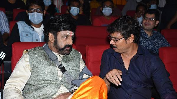 బాలకృష్ణ అనే ఆటంబాంబ్‌ను పేల్చడం