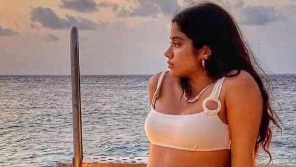  అలాంటివే చేస్తూ సాగిపోతోందిగా