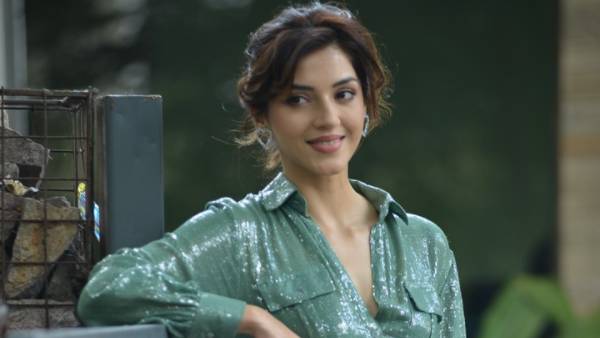 హీరో శోభన్‌తో నా కెమిస్ట్రీ ఎలా అంటే..