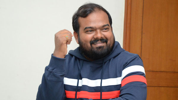 యువ దర్శకుడితో చర్చలు