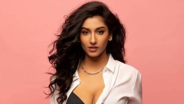 అందులో ఎప్పుడూ రచ్చ చేస్తోంది