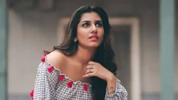  హాట్ హాట్ వీడియోతో షాకిచ్చిన విష్ణుప్రియ: బ్రాతో అలా చేస్తూ ఓ రేంజ్‌లో రెచ్చిపోయిన యాంకర్