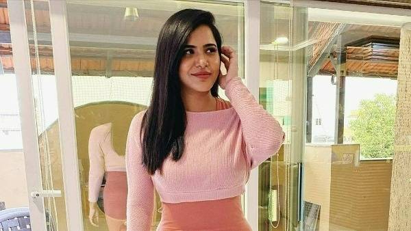 అందులో మాత్రం ఎప్పుడూ బిజీగా