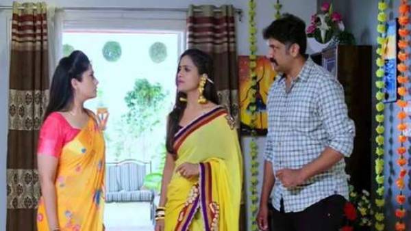 శృతి బాధ.. తల్లితో తులసి ఆవేదనగా