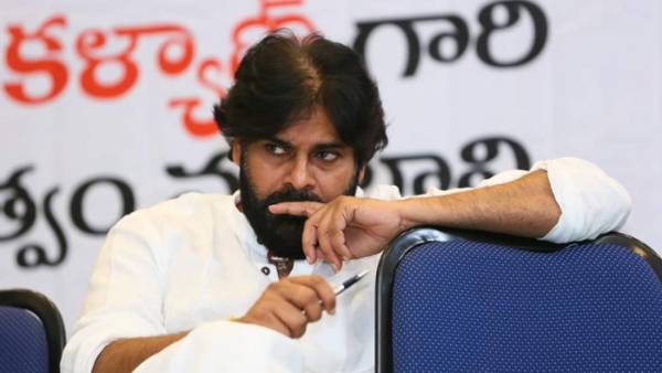 పవన్ కల్యాణ్ వ్యాఖ్యలతో దుమారం