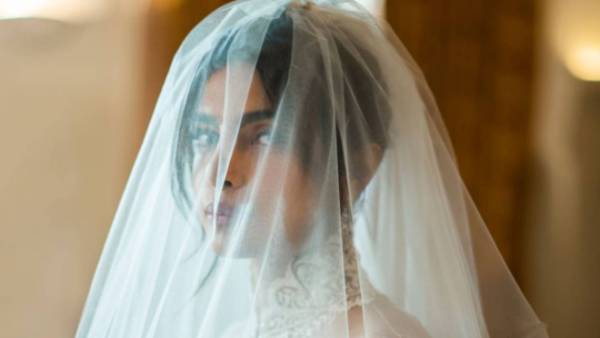  నిక్ జోనస్‌కు దూరంగా ఉండటమనేది..