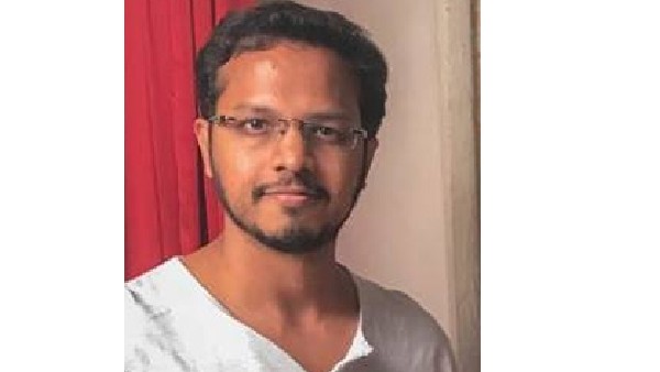 రెండు విభిన్న కాలాలలో..