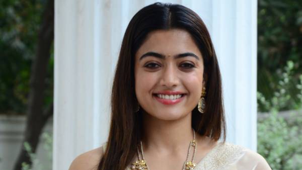  డీ గ్లామర్ రోల్ మాత్రమే కాదు..