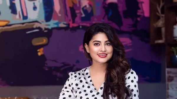 సపోర్టింగ్ రోల్స్