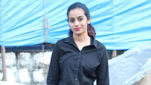 స్నిగ్ధ శర్మ సంచలన వ్యాఖ్యలు