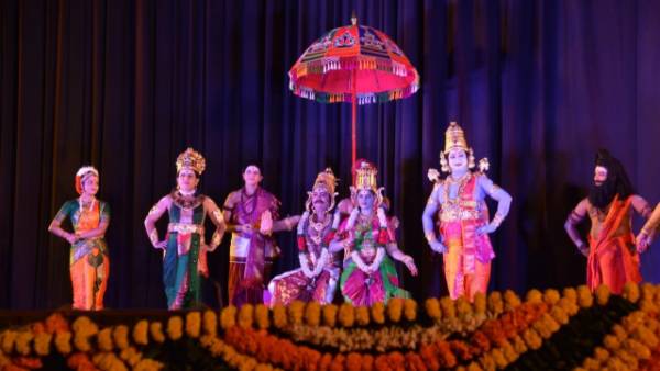  Trivikram Srinivass Wife soujanya srinivas spell bound performance of Kuchipudi dance Form of Meenakshi Kalyanam 