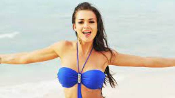 డేటింగ్.. గర్భంతోనే నిశ్చితార్థం