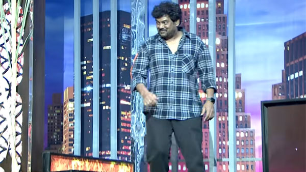 పైసా వసూల్ షూటింగ్ సమయంలో