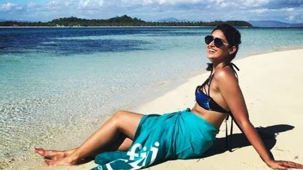 సోషల్ మీడియాలో షేర్ చేస్తూనే