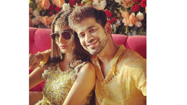 పుష్పలోని శ్రీవల్లి పాటకు స్టెప్పులు