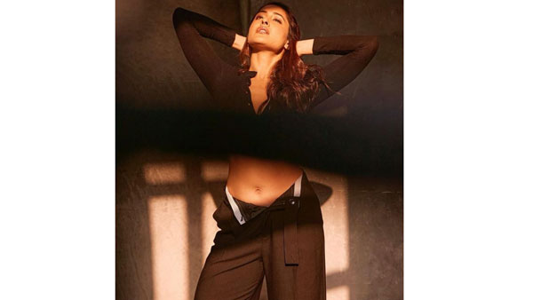 అందాల ఆరబోతతో హీలు పెంచి