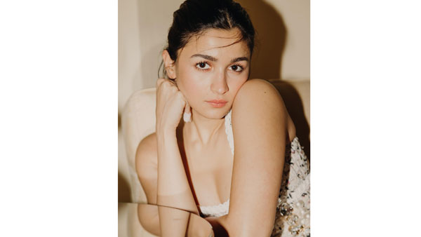 టాలెంటెట్ బ్యూటీగా..