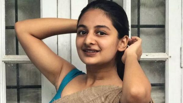  దృశ్యంలో చిన్న కూతురిగా..