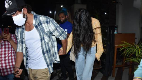  కొద్ది నెలలుగా చాటుమాటు వ్యవహారం