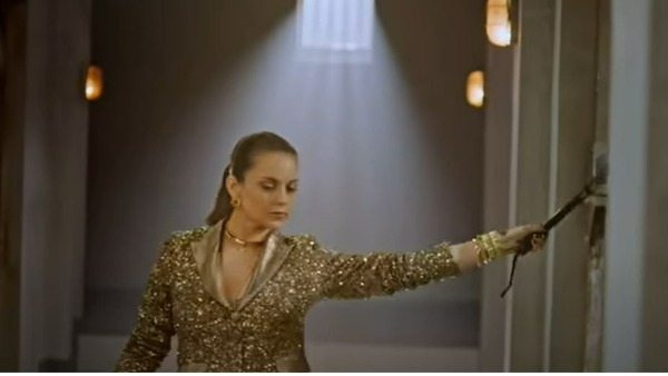 జైలు సెట్‌లో లాకప్‌లో కంటెస్టెంట్లు