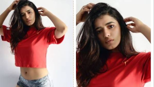 చిట్టి షార్ట్ లో