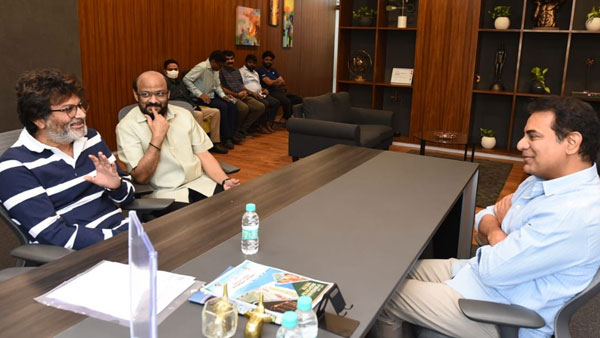 గ్రాండ్ గా ప్రీ రిలీజ్ ఈవెంట్